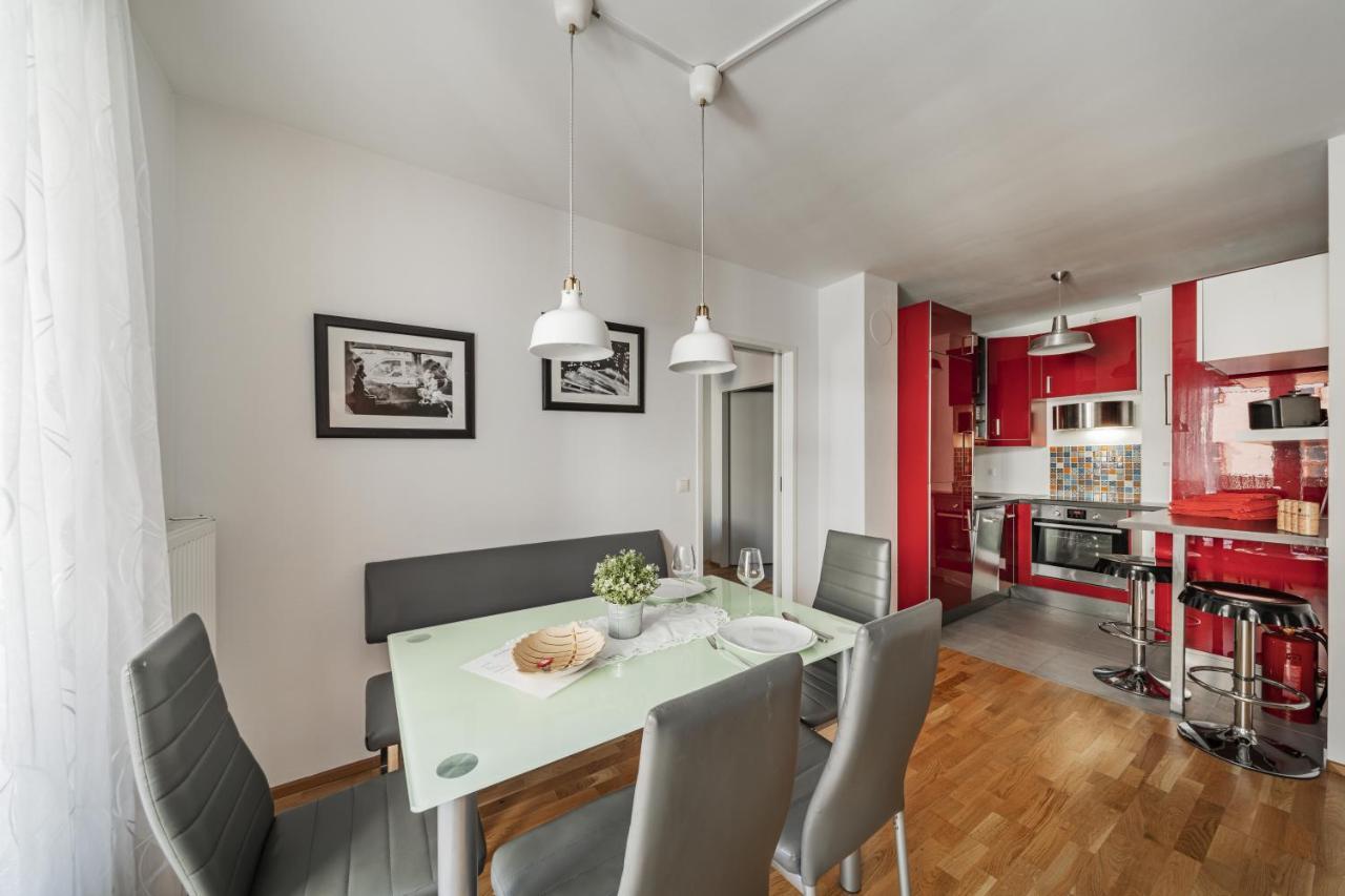 17 C&J'S Apartment Виена Екстериор снимка