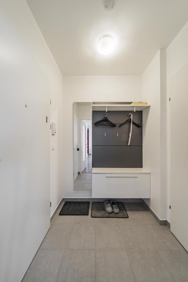 17 C&J'S Apartment Виена Екстериор снимка